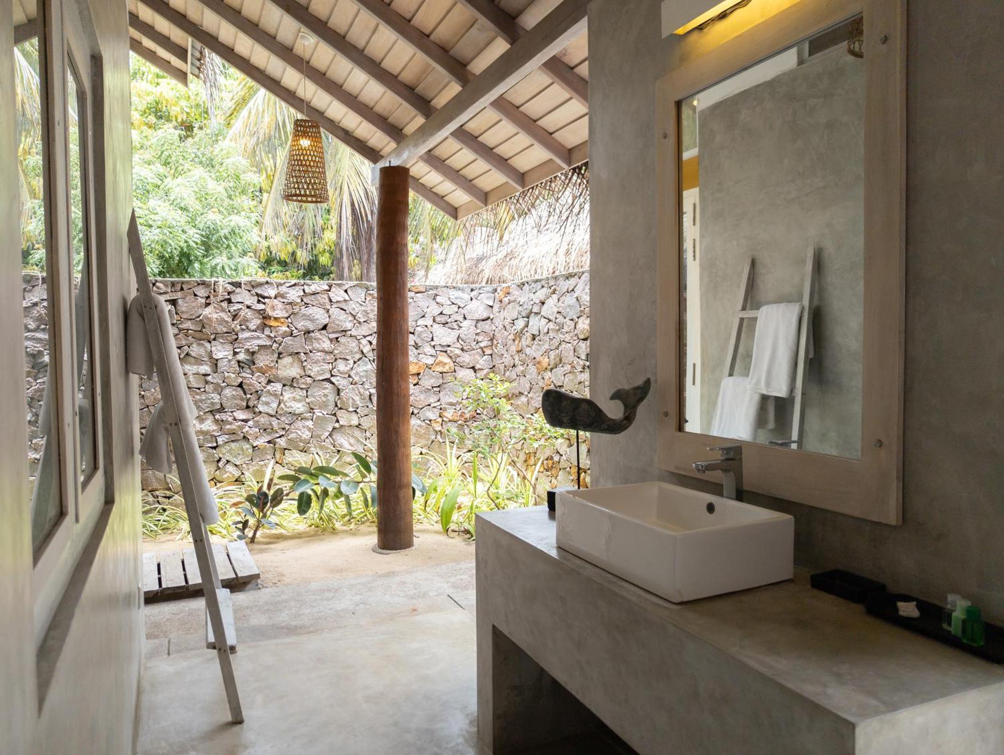 Hiru Villas And Kitesurfing Kalpitiya Esterno foto
